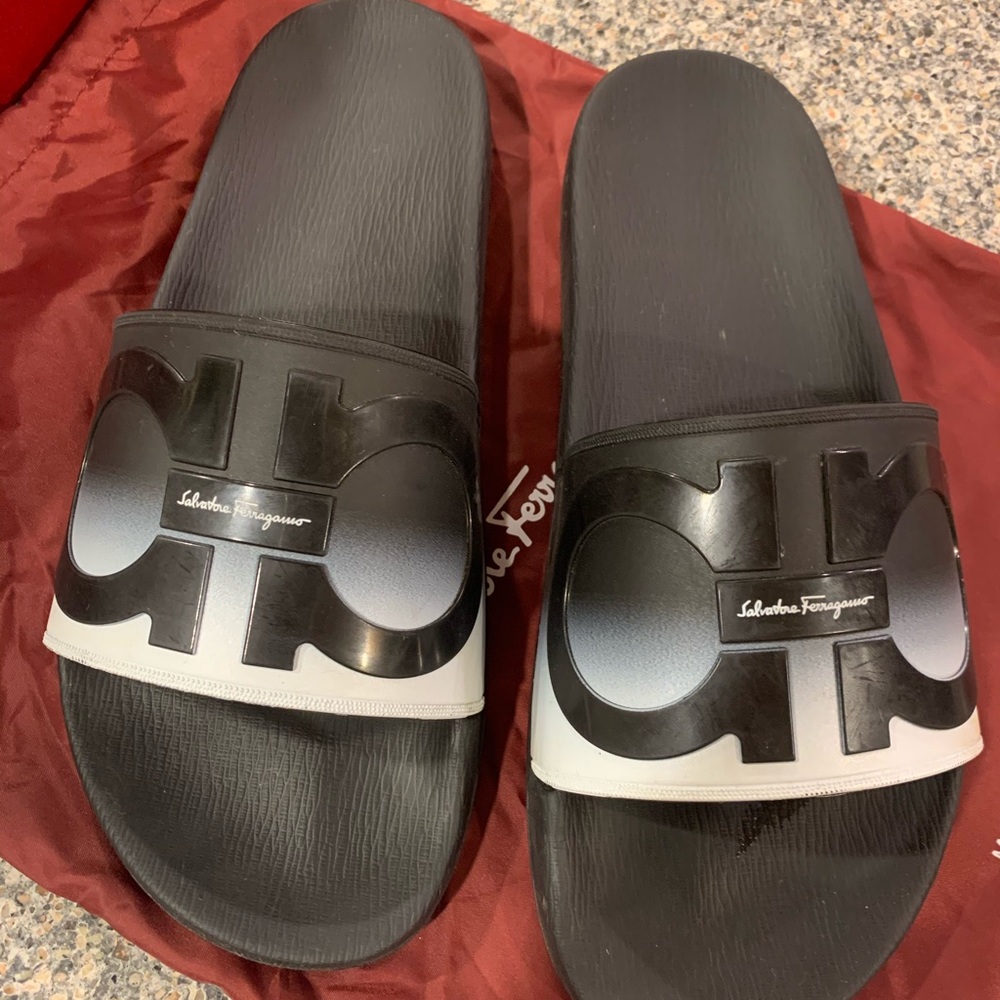 Mens Salvatore Ferragamo slides